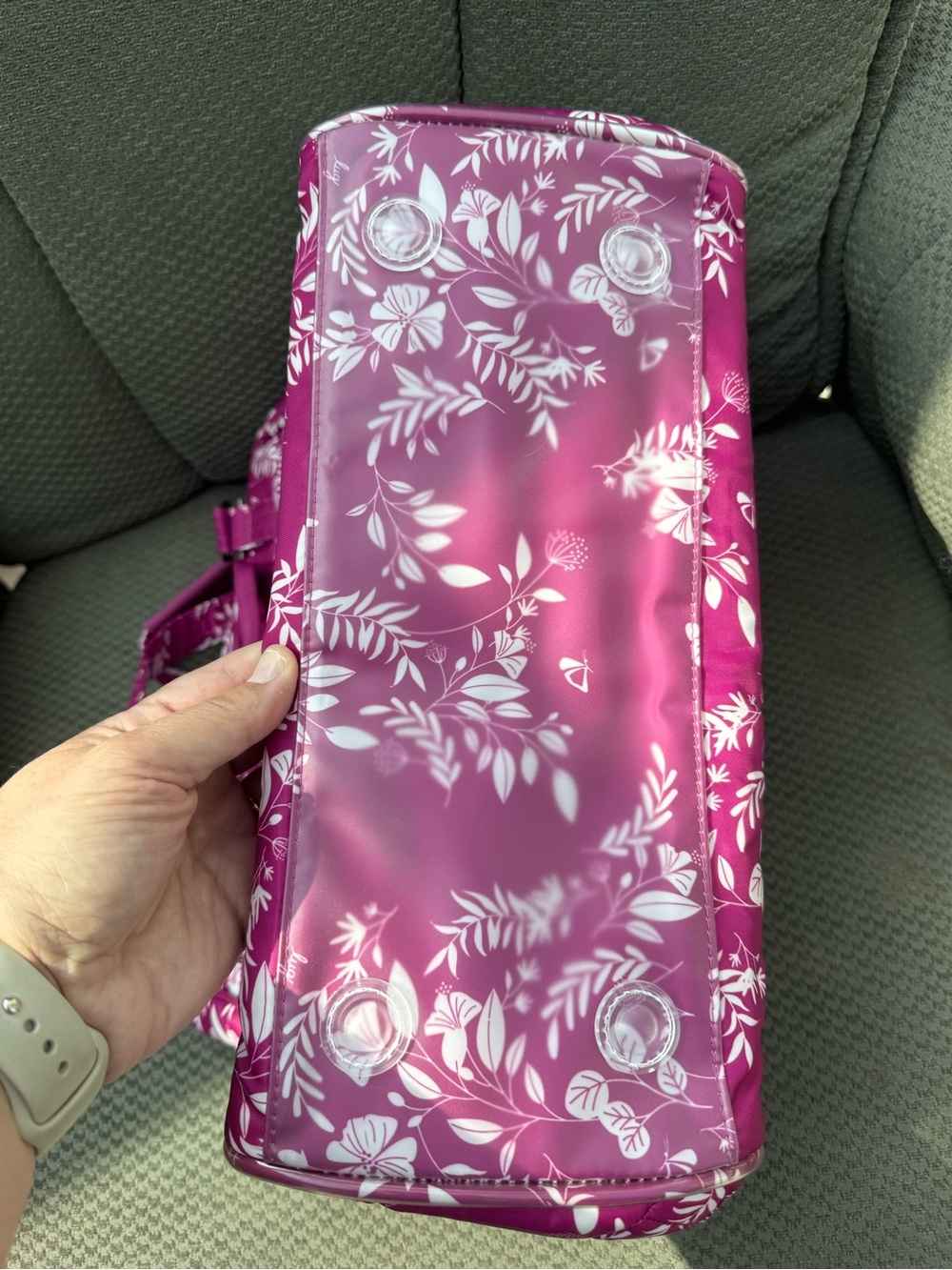 Lug Cabby Tote - Picture 3 of 5